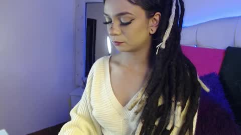 Ela online show from December 2025 06:11:01 AM