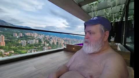 Snapshot of bear4muscle chatting on September 2025 06:51:02 PM Dookie online show from September 2025 06:51:02 PM