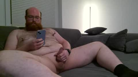 bear798 online show from December 2025 06:35:02 PM