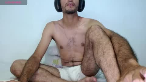 Snapshot of bear_97s chatting on June 2026 11:08:01 PM Pipe online show from June 2026 11:08:01 PM