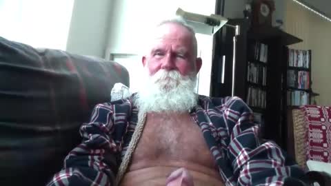 Snapshot of beardbushy chatting on September 2025 04:28:01 PM beardbushy online show from September 2025 04:28:01 PM