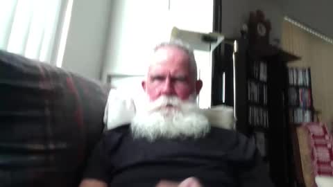 Snapshot of beardbushy chatting on September 2025 03:57:01 PM beardbushy online show from September 2025 03:57:01 PM