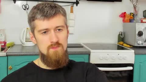 Snapshot of bearded_legend chatting on May 2026 02:02:01 PM Zeus online show from May 2026 02:02:01 PM