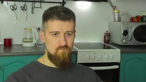 Snapshot of bearded_legend chatting on June 2026 12:12:02 AM Zeus online show from June 2026 12:12:02 AM