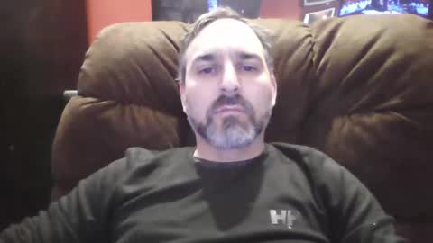 Snapshot of beardedambition chatting on January 2025 07:00:02 PM beardedambition online show from January 2025 07:00:02 PM