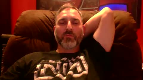 Snapshot of beardedambition chatting on September 2025 01:09:02 AM beardedambition online show from September 2025 01:09:02 AM