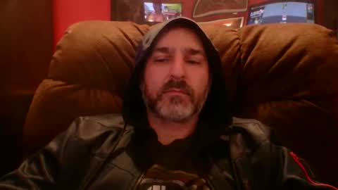Snapshot of beardedambition chatting on April 2026 02:43:01 PM beardedambition online show from April 2026 02:43:01 PM