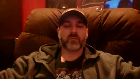 Snapshot of beardedambition chatting on April 2026 02:22:02 AM beardedambition online show from April 2026 02:22:02 AM