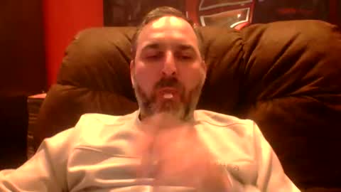 Snapshot of beardedambition chatting on April 2026 08:33:01 PM beardedambition online show from April 2026 08:33:01 PM