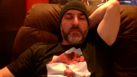 Snapshot of beardedambition chatting on April 2026 11:24:02 PM beardedambition online show from April 2026 11:24:02 PM