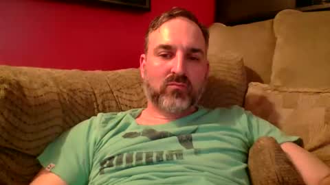 Snapshot of beardedambition chatting on May 2026 12:48:01 AM beardedambition online show from May 2026 12:48:01 AM