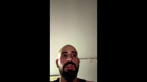 Snapshot of beardedbaldy_09 chatting on October 2025 07:59:01 PM Ask me online show from October 2025 07:59:01 PM