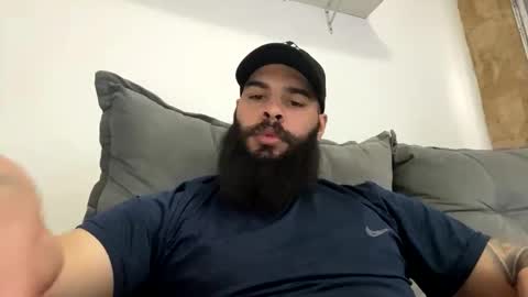 Snapshot of beardmax chatting on April 2026 12:41:02 PM Min online show from April 2026 12:41:02 PM