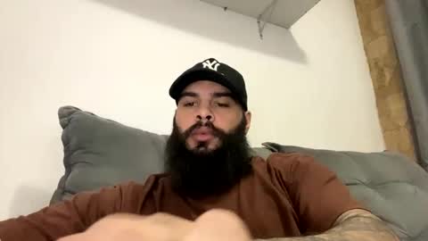 Snapshot of beardmax chatting on May 2026 09:45:02 PM Min online show from May 2026 09:45:02 PM