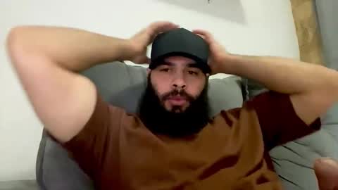 Snapshot of beardmax chatting on June 2026 06:26:01 AM Min online show from June 2026 06:26:01 AM