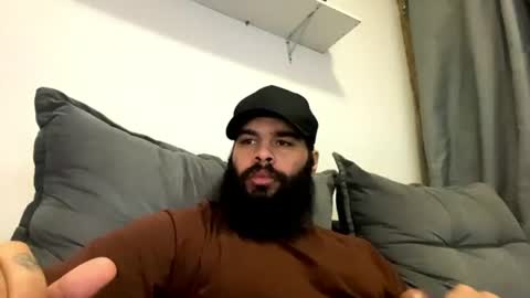 Snapshot of beardmax chatting on June 2026 10:27:02 PM Min online show from June 2026 10:27:02 PM