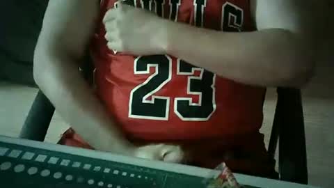 beartsmkr online show from November 2025 06:45:01 AM