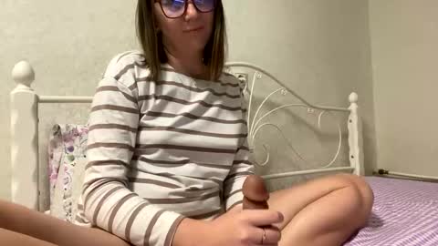 BeatriceTender online show from October 2025 10:34:02 PM