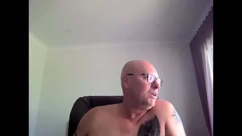 Snapshot of beatsboy87 chatting on January 2025 01:38:02 AM beatsboy87 online show from January 2025 01:38:02 AM