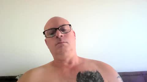 Snapshot of beatsboy87 chatting on February 2025 01:21:01 AM beatsboy87 online show from February 2025 01:21:01 AM