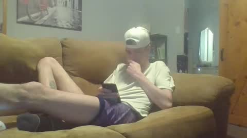 Snapshot of beaulieu2027 chatting on April 2026 03:13:02 AM beaulieu2027 online show from April 2026 03:13:02 AM