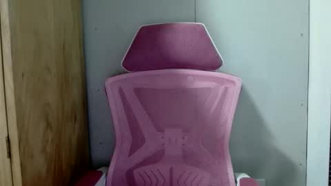 Snapshot of beautiful_sm1le chatting on April 2026 08:26:01 AM Smiley online show from April 2026 08:26:01 AM