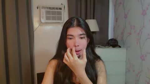 TRIXIE online show from April 2026 02:32:01 AM