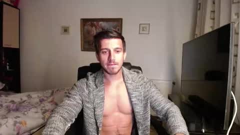 Mia and Jake online show from September 2025 02:01:02 AM