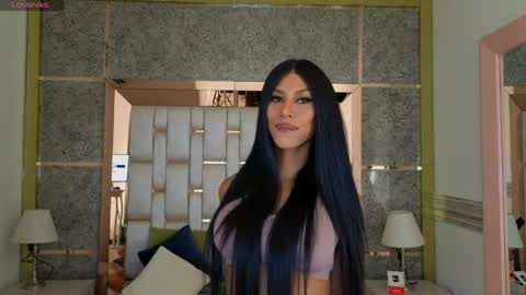 Snapshot of beauty_nina chatting on May 2026 01:52:01 PM beauty_nina online show from May 2026 01:52:01 PM