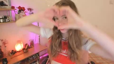 Snapshot of beautyeliise chatting on June 2026 08:11:02 AM Eliise online show from June 2026 08:11:02 AM