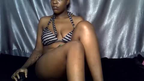 Snapshot of beautygal9 chatting on April 2026 08:26:02 AM beautygal online show from April 2026 08:26:02 AM