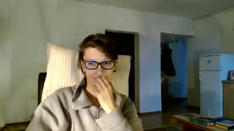 Snapshot of bebacksooon chatting on December 2024 02:09:01 PM Raluca online show from December 2024 02:09:01 PM