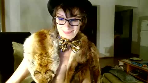 Snapshot of bebacksooon chatting on December 2024 10:24:02 PM Raluca online show from December 2024 10:24:02 PM