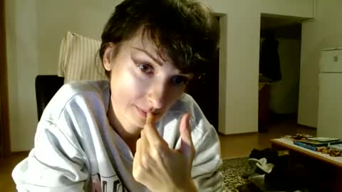 Snapshot of bebacksooon chatting on December 2024 07:27:02 PM Raluca online show from December 2024 07:27:02 PM