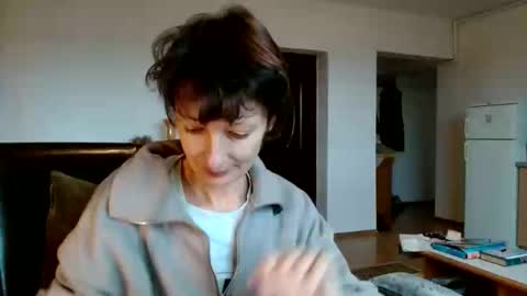 Snapshot of bebacksooon chatting on December 2024 09:13:01 AM Raluca online show from December 2024 09:13:01 AM