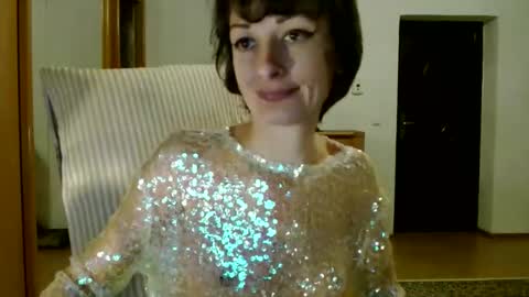 Snapshot of bebacksooon chatting on January 2025 06:33:02 PM Raluca online show from January 2025 06:33:02 PM