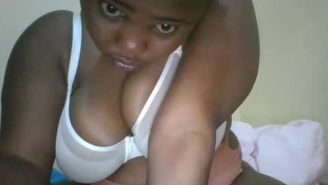 Snapshot of bebswee21 chatting on May 2026 02:24:02 PM bebswee21 online show from May 2026 02:24:02 PM