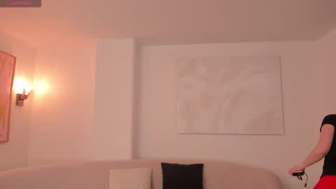 Am Becca online show from December 2025 06:13:02 PM