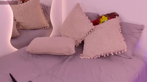 Becky James online show from January 2025 11:17:01 PM