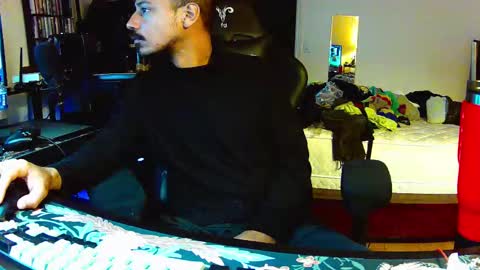 Snapshot of bedstuymonstercock90 chatting on October 2025 08:12:02 AM hungnheavy online show from October 2025 08:12:02 AM