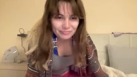 Snapshot of beebeebuzzzzzz chatting on February 2026 07:38:02 AM beebeebuzzzzzz online show from February 2026 07:38:02 AM