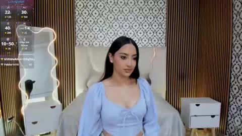 BELLA online show from November 2025 02:50:01 PM