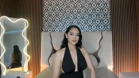 BELLA online show from December 2025 12:24:02 PM