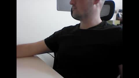 beenee3 online show from March 2026 07:38:01 AM