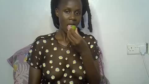 Snapshot of beeswee chatting on December 2024 10:23:01 PM beeswee online show from December 2024 10:23:01 PM