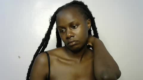 Snapshot of beeswee chatting on January 2025 07:24:01 PM beeswee online show from January 2025 07:24:01 PM