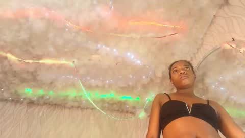 Snapshot of begoniia_ chatting on February 2025 03:02:02 AM Begonia online show from February 2025 03:02:02 AM
