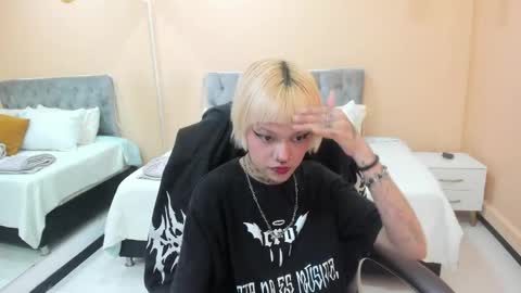 Snapshot of bela_craxkerr chatting on April 2026 01:02:02 PM Bela online show from April 2026 01:02:02 PM