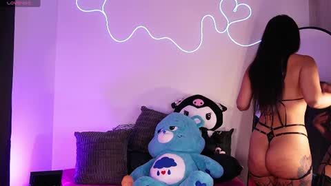 Snapshot of bela_palmer chatting on June 2026 03:56:01 AM Bela Palmer online show from June 2026 03:56:01 AM