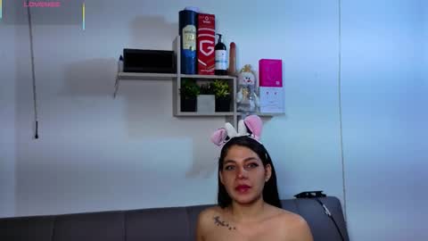 Snapshot of belasexxx chatting on November 2025 04:40:01 PM bela online show from November 2025 04:40:01 PM